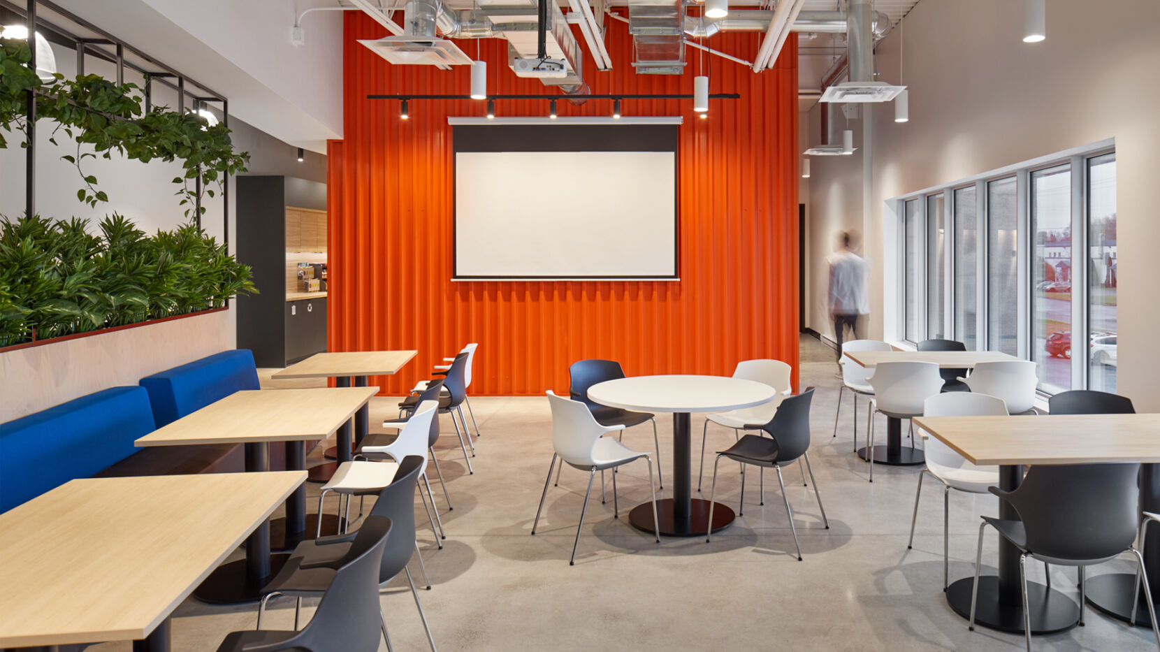 Martins Industries Tables Take Off Conf Downtown Chaises Frill 1800X1012